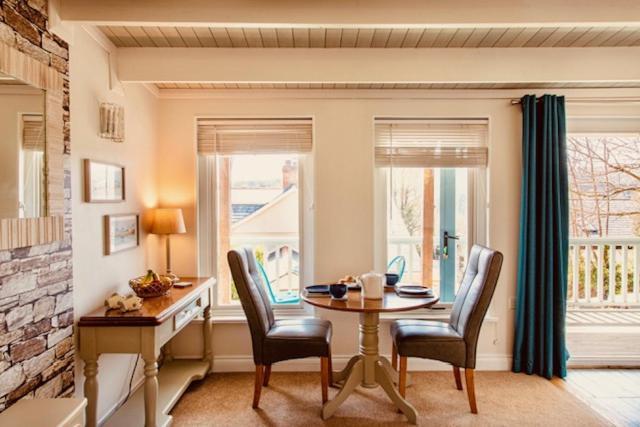 Villa Blankednick Boltholes - 3 Beautiful Family Or Couples Cornish Getaways à Truro Extérieur photo